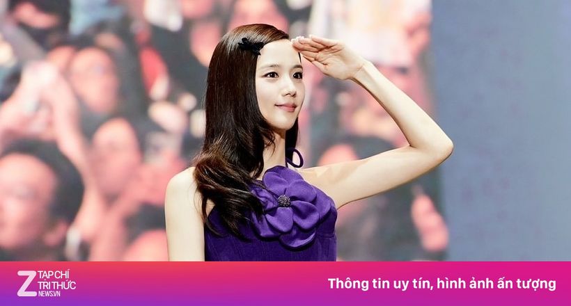 Jisoo (BlackPink) khiến fan Việt ngỡ ngàng