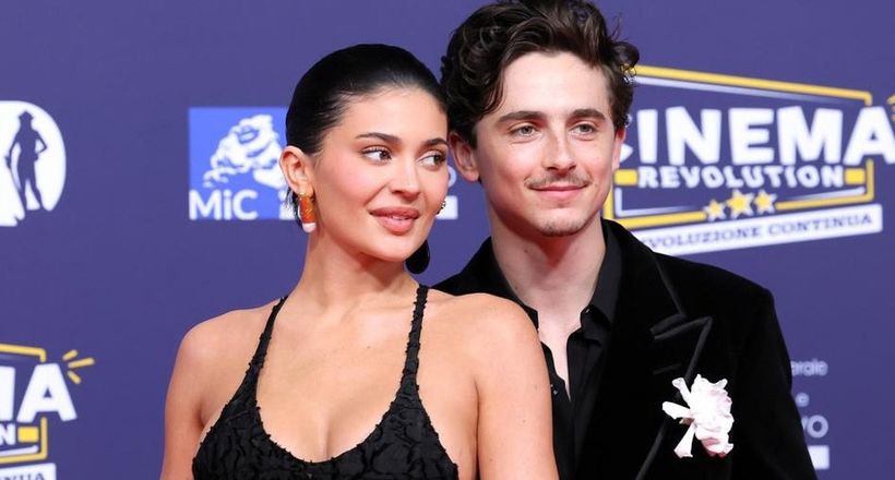 Timothée Chalamet và Kylie Jenner công khai trên thảm đỏ