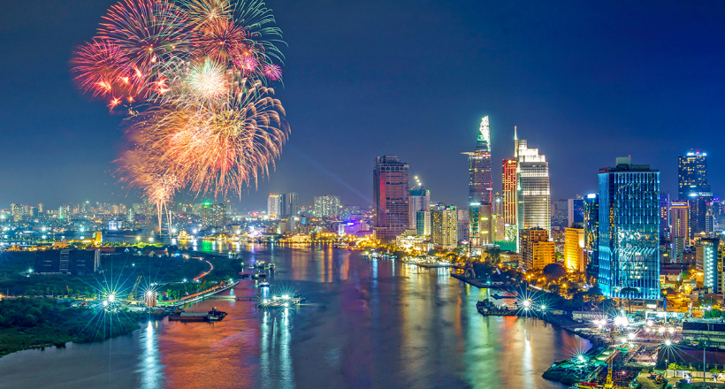 Du lịch tháng 4 đi đâu? Gợi ý những điểm đến đẹp và sôi động nhất