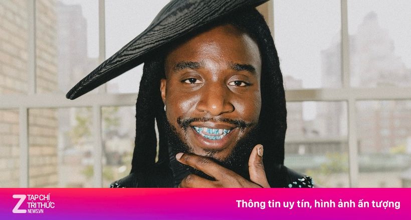 Rapper 'nhuộm' răng cùng màu mặt số đồng hồ xa xỉ