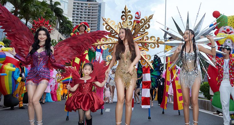 Mlee, Thể Thiên, “Anh tài” Bùi Công Nam khuấy động Miss Cosmo Carnival tại Nha Trang