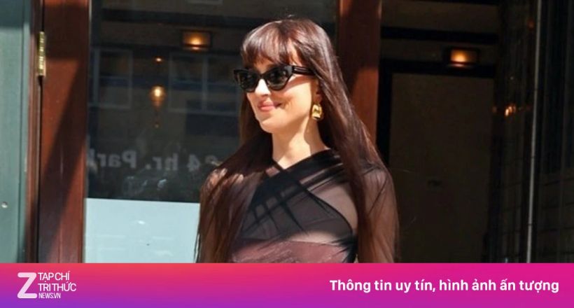 'Váy trả thù' xuyên thấu của mỹ nhân '50 Sắc thái'