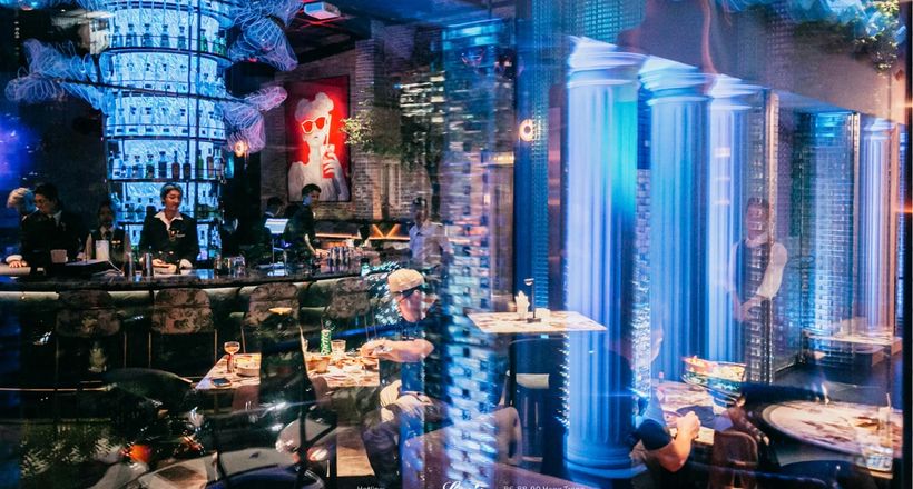 Tận hưởng khí chất nightlife ‘chuẩn châu Âu’ giữa lòng phố cổ Hà Nội