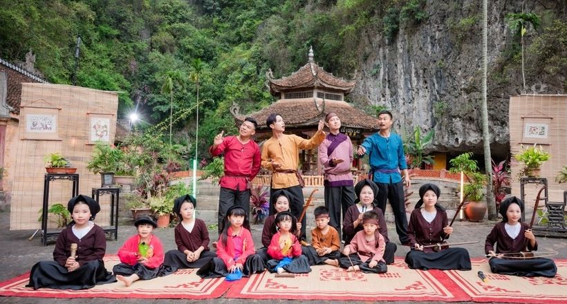 Bố ơi mình đi đâu thế? tập 9: Dàn cast lần đầu hát xẩm, xay bột làm bánh đa