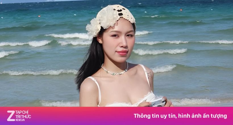 Bikini, váy xuyên thấu đón hè của hot girl thể thao Việt