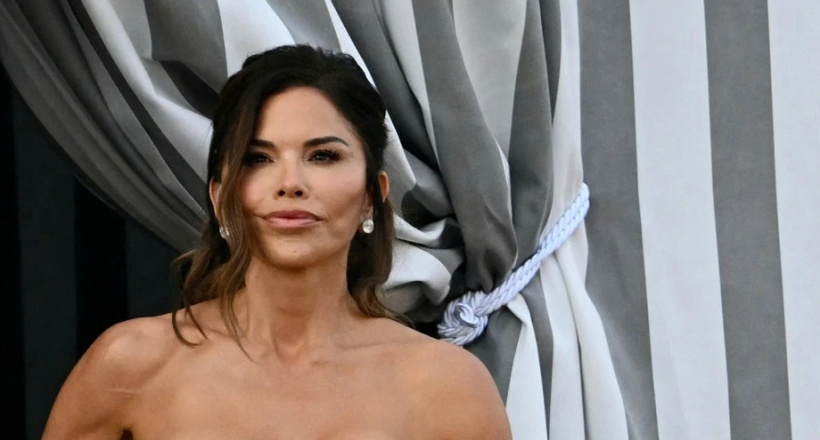 Váy xẻ sâu, bó sát phủ khắp 'siêu đám cưới' của tỷ phú Jeff Bezos