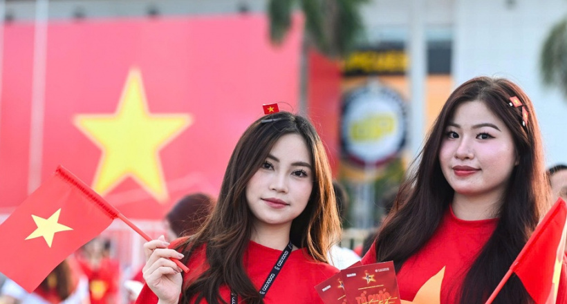 50.000 khán giả đổ về sân Mỹ Đình xem 'concert quốc gia'