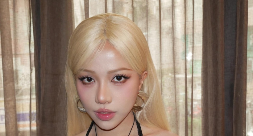 Động thái lạ của Phùng Khánh Linh