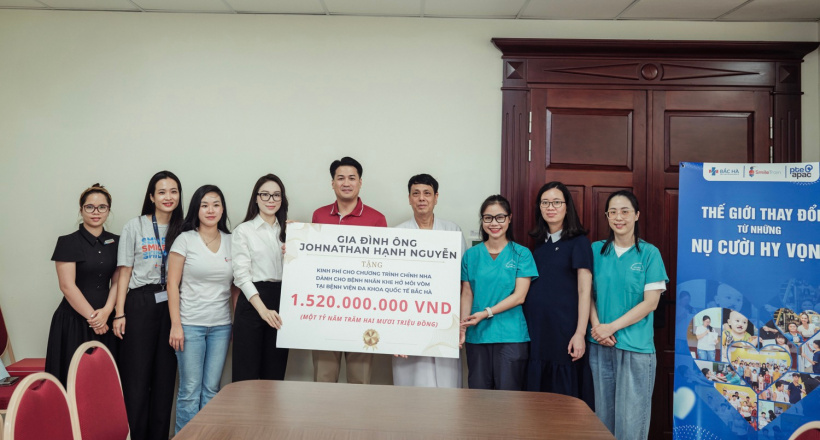 Gia đình ông Johnathan Hạnh Nguyễn tặng 1,52 tỷ đồng cho tổ chức Smile Train