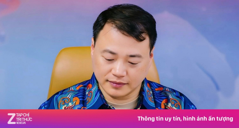 Thấy gì từ sơ mi hoa của Shark Bình?