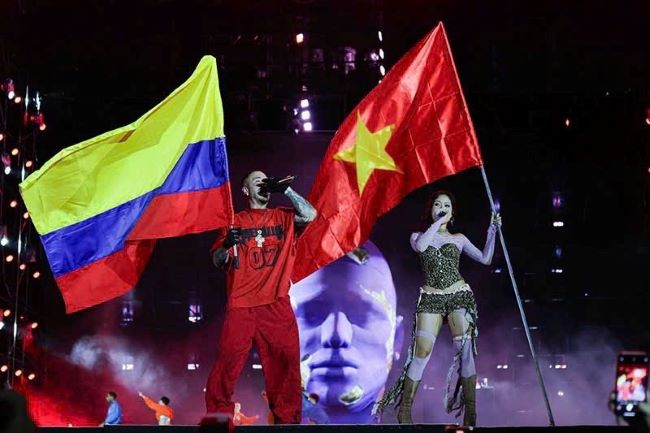 Cảm xúc 8Wonder tạo ra “khoảnh khắc Việt Nam” rực rỡ giữa dòng chảy toàn cầu