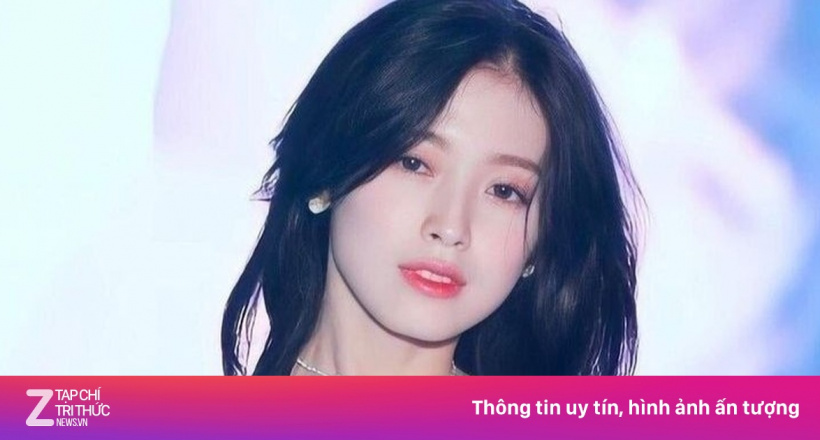 Mốt quần ngắn hở hang gây tranh cãi của loạt thần tượng nữ