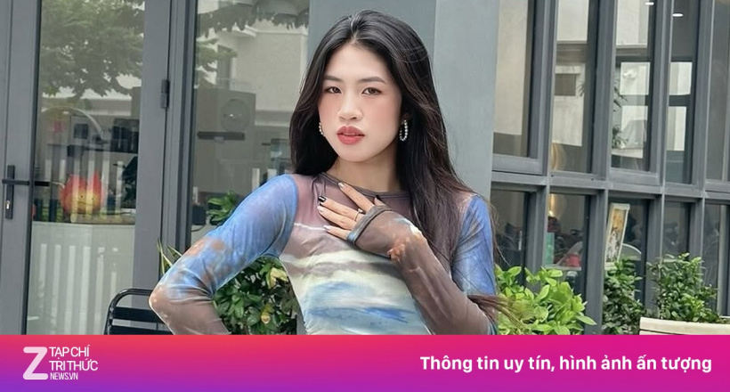 Hot girl bóng đá Thanh Nhã mắc lỗi khi mặc xuyên thấu