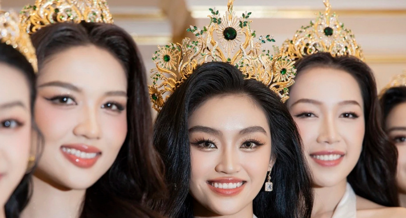 Hoa hậu Yến Nhi đọ sắc 4 á hậu