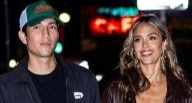 Jessica Alba công khai hẹn hò