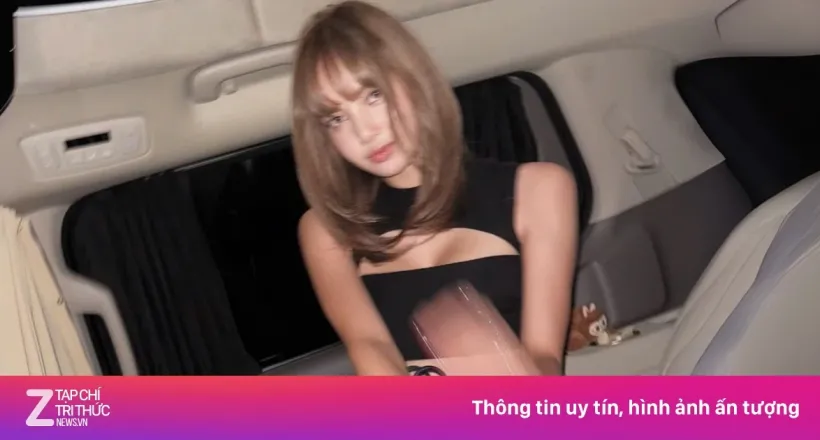 Lisa xách túi Hermès siêu hiếm nhưng 'tai tiếng'