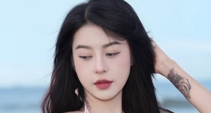 Hana Cẩm Tiên ly hôn