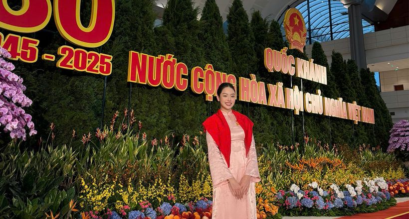 Thanh Thủy nền nã với áo dài hồng trong tiệc chiêu đãi Kỷ niệm 80 năm Quốc khánh 2/9