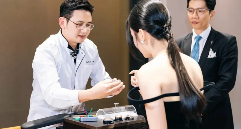 Hãng đồng hồ Thụy Sĩ tái hiện xưởng chế tác về TP.HCM