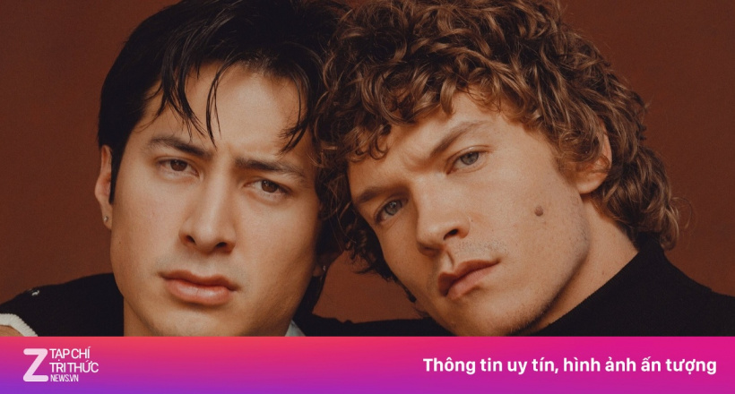 Hai chàng trai gen Z gây bão toàn cầu