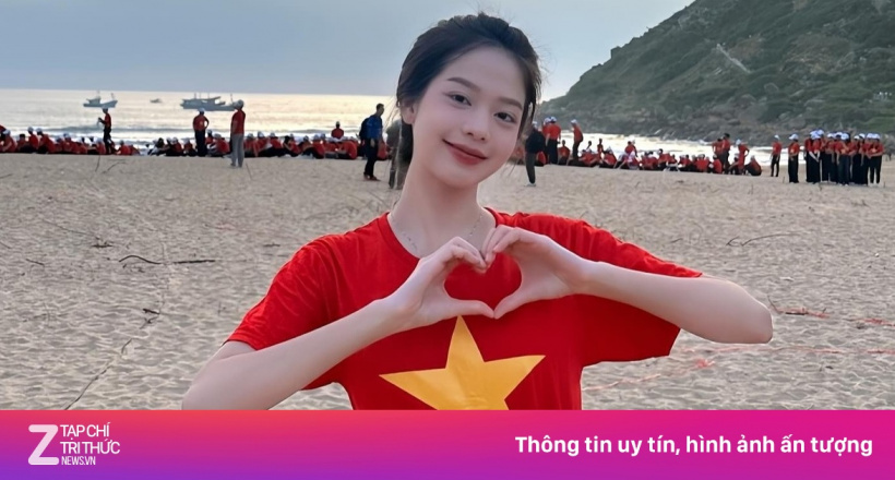 Hoa hậu Thanh Thủy 'đi bão', Hòa Minzy vỡ òa vì U23 Việt Nam