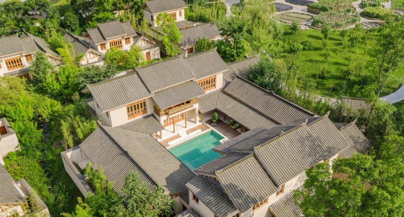 Top 2 khu nghỉ dưỡng Tứ Xuyên sang trọng gần núi Thanh Thành