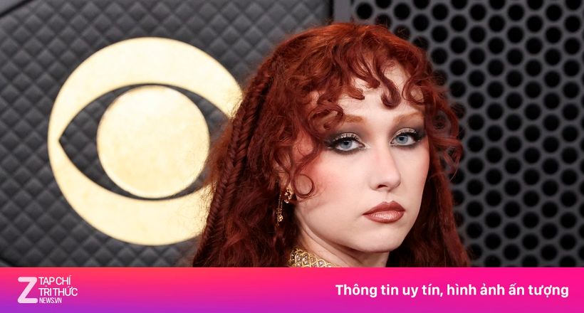 Váy 'khỏa thân' gây sốc tại Grammy 2026