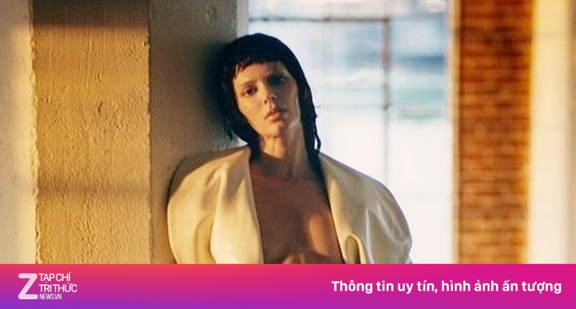 Siêu mẫu 30 tuổi táo bạo