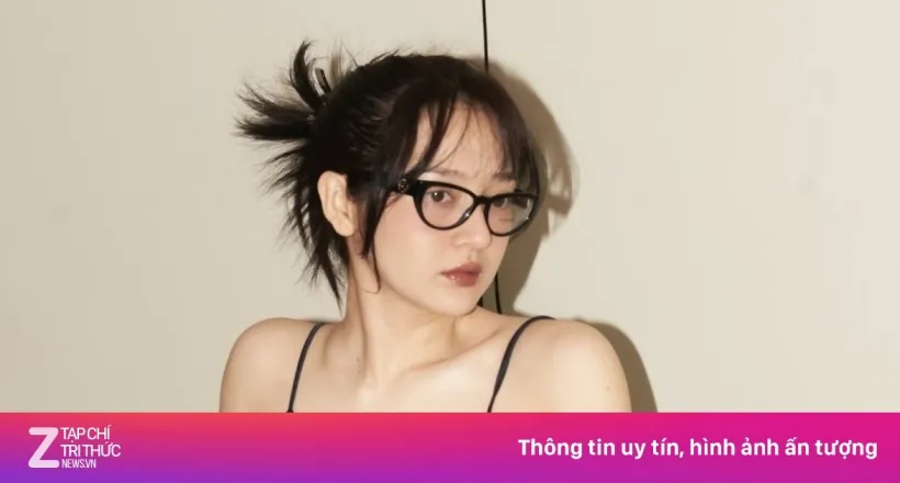 Bảo Anh gây tranh cãi về trang phục