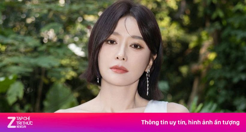 'Phú Sát hoàng hậu' lộ ảnh qua đêm tại nhà bạn trai