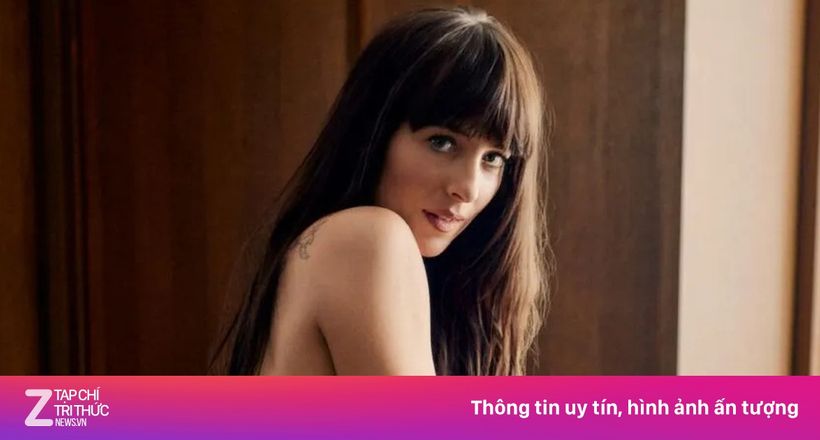 Dakota Johnson quá gợi cảm