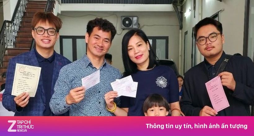 Gia đình NSND Xuân Bắc đi bầu cử