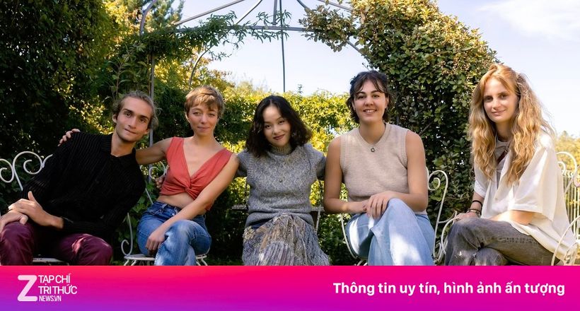 Hoàng Quyên đi ngược dòng