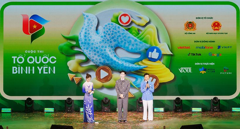Erik và dàn sao Việt đồng hành cùng cuộc thi Tổ Quốc Bình Yên