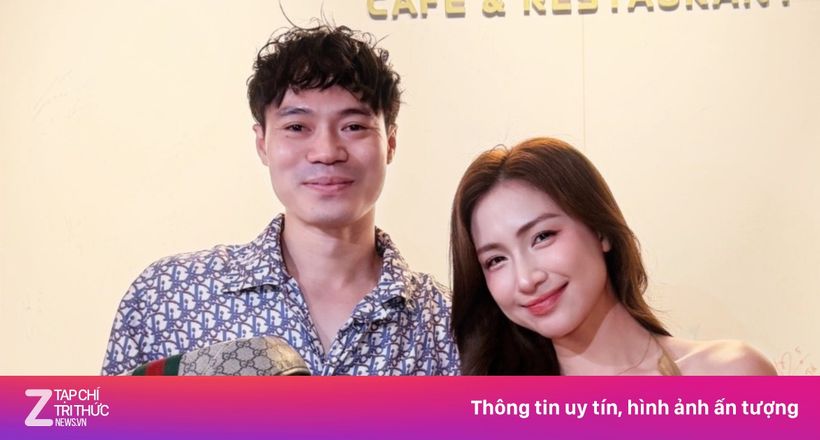 Món quà Hòa Minzy tặng Văn Toàn