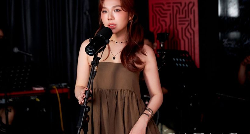 Giọng hát Việt 2018 Nguyễn Kiều Oanh trở lại da diết với EP Lạc