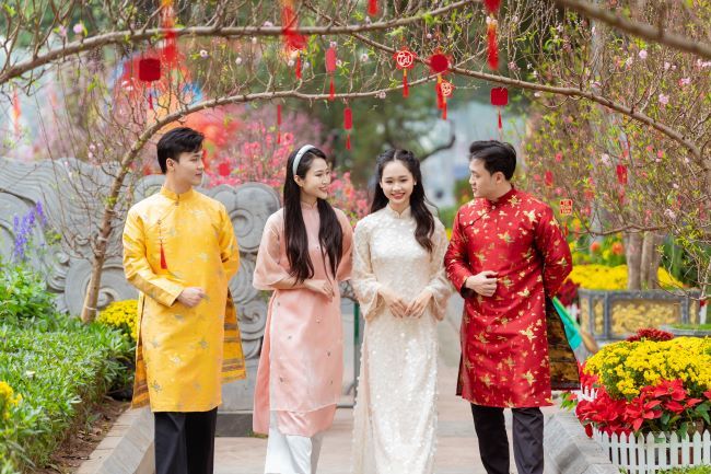 Hà Nội, Sa Pa, Hạ Long, Hà Nam nhộn nhịp khách du xuân ngay từ những ngày đầu năm mới