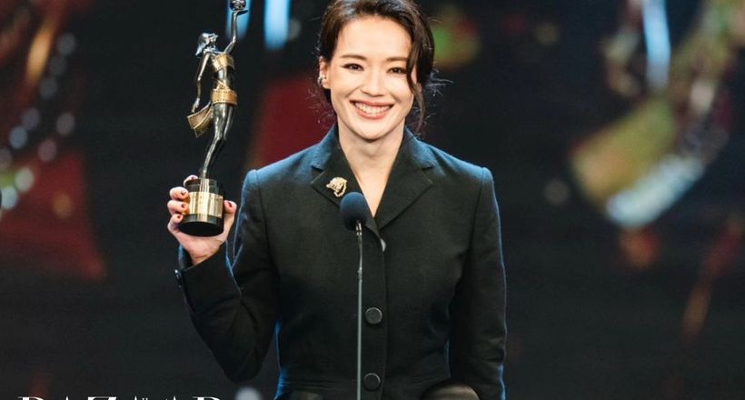 Thư Kỳ ẵm giải Đạo diễn mới xuất sắc nhất tại lễ trao giải Kim Tượng