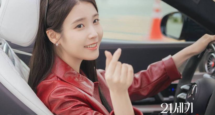 Đại quân Lee Ahn dùng xe hơi nào trong phim Perfect Crown?
