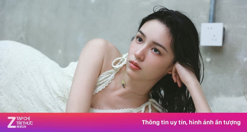 Nữ diễn viên lộ video ôm hôn bạn trai