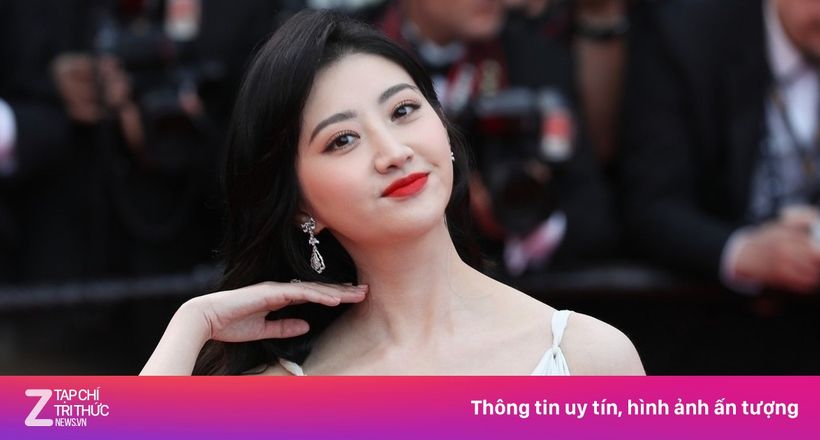 ‘Đệ nhất mỹ nữ Bắc Kinh’ Cảnh Điềm gặp sóng gió