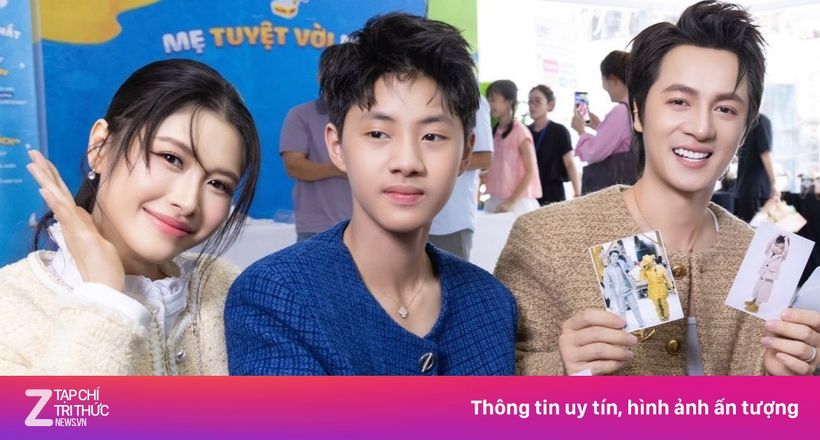 Con trai Đăng Khôi cao 1,7 m ở tuổi 14