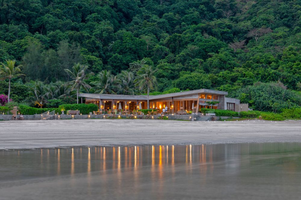 Bà Rịa - Vũng Tàu mở tour khép kín, du khách chi hàng trăm triệu nghỉ dưỡng ở Côn Đảo - 2