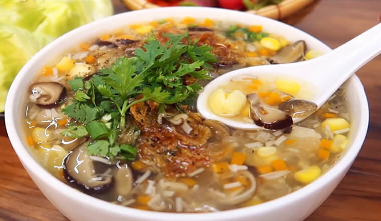Cách ăn súp lịch sự khi dự tiệc