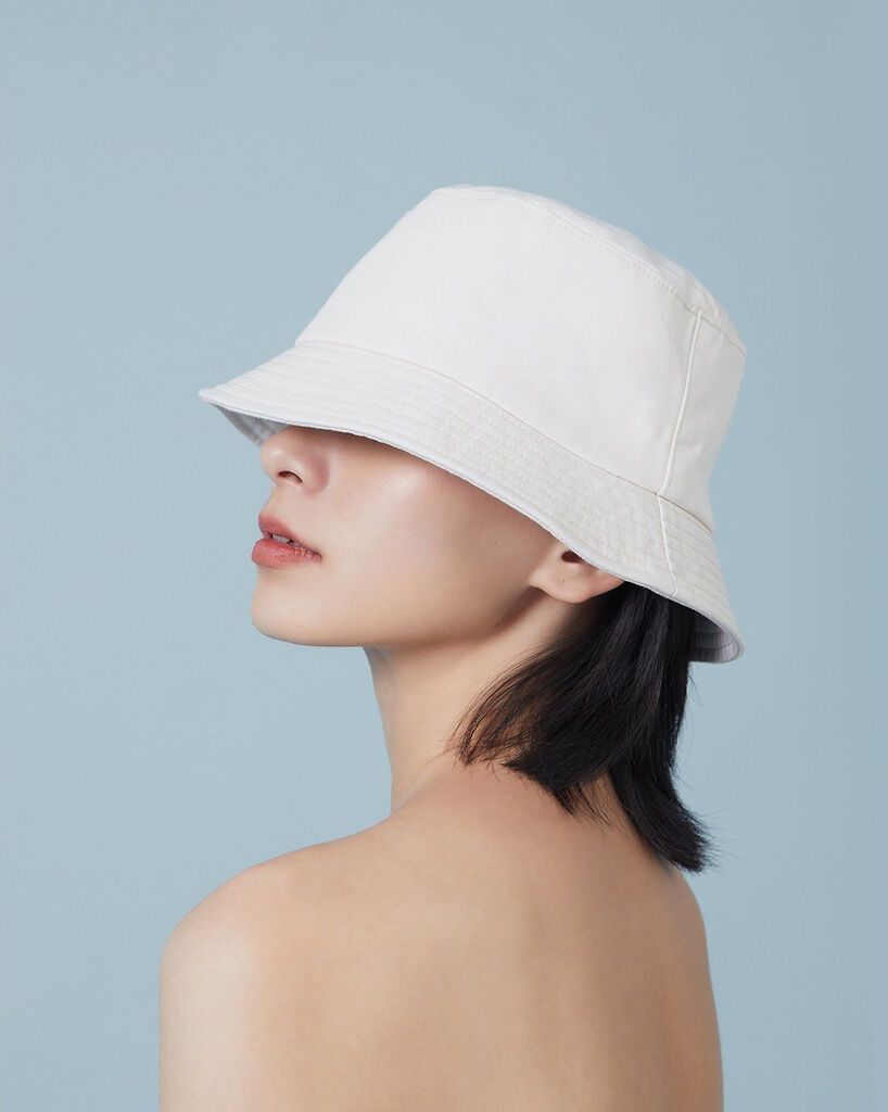mũ bucket trắng