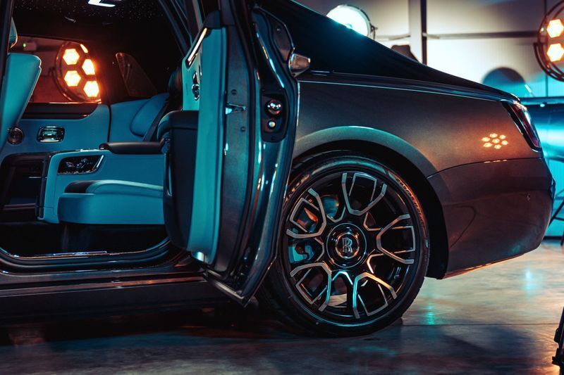 xehay-rolls-royce-ghost-black-badge-28102021-2_result--n3.jpg