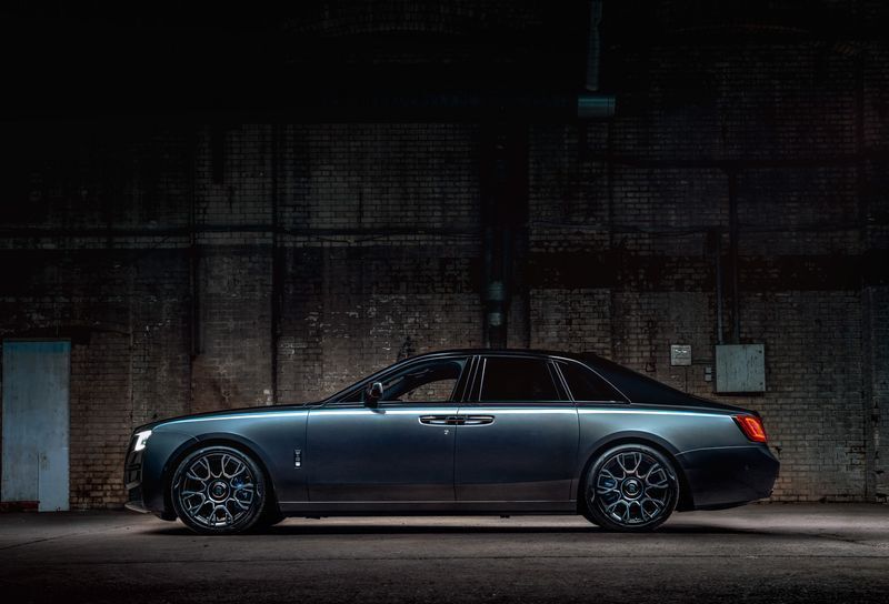 xehay-rolls-royce-ghost-black-badge-28102021-5_result--n3.jpg