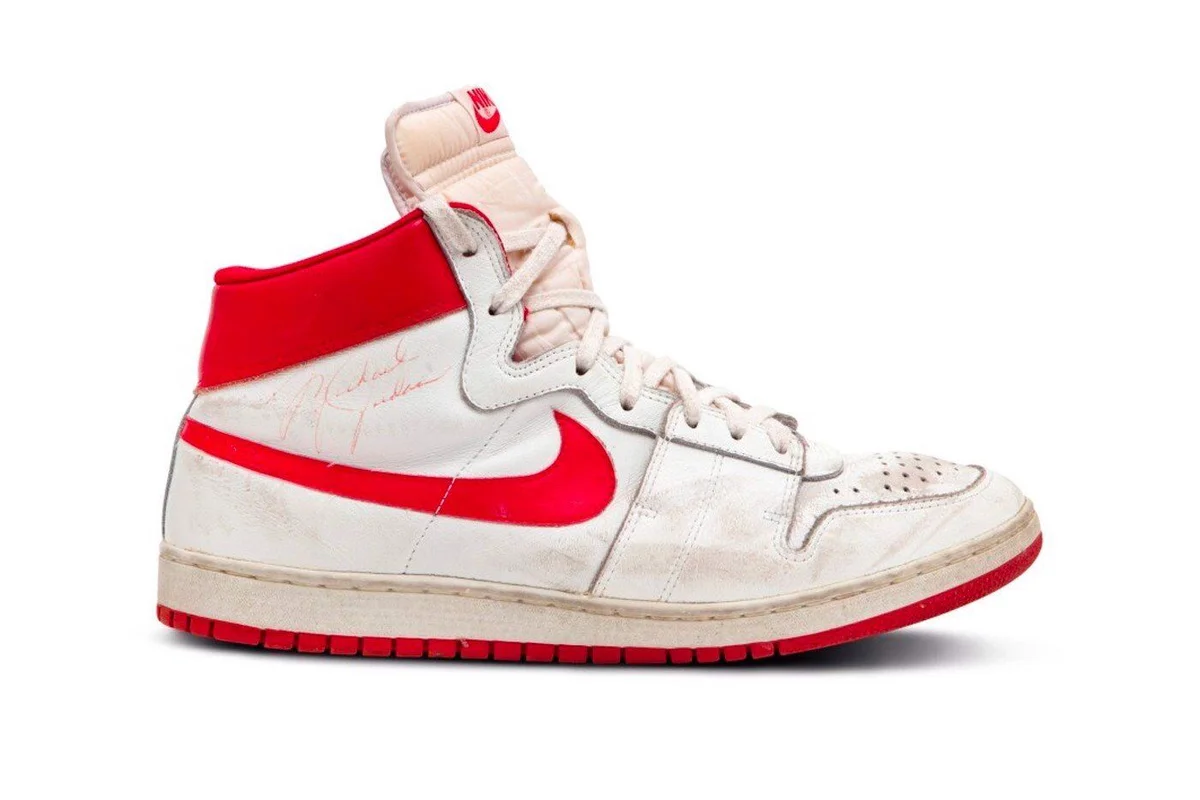 game-worn-air-ship-cua-micheal-jordan-duoc-ban-voi-gia-1,47-trieu-usd