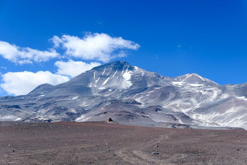 Ojos del Salado Rapid Ascent™ Climbing Expedition - Alpenglow