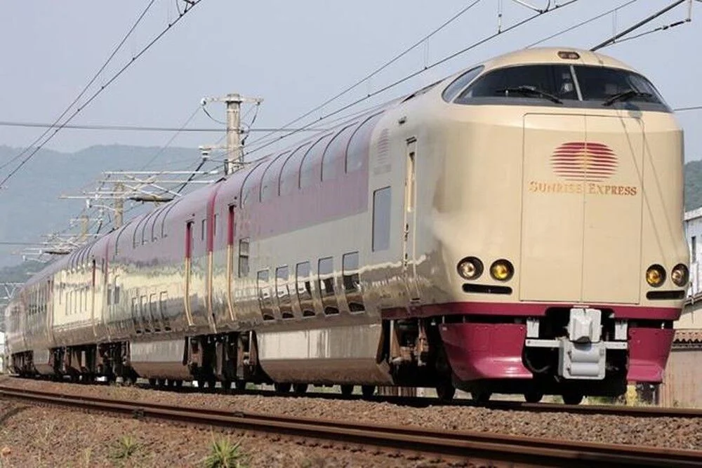 Chuyến xe lửa Sunrise Express Nhật Bản đường dài